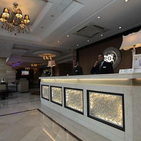 Boudl Hotel Suites Fahahil Kuwait City Eksteriør bilde