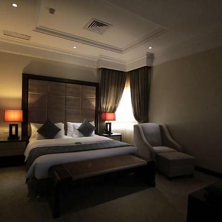 Boudl Hotel Suites Fahahil Kuwait City Eksteriør bilde